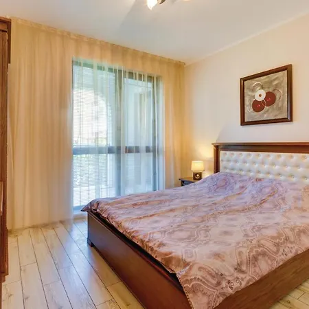 Apartment Three-bedroom In